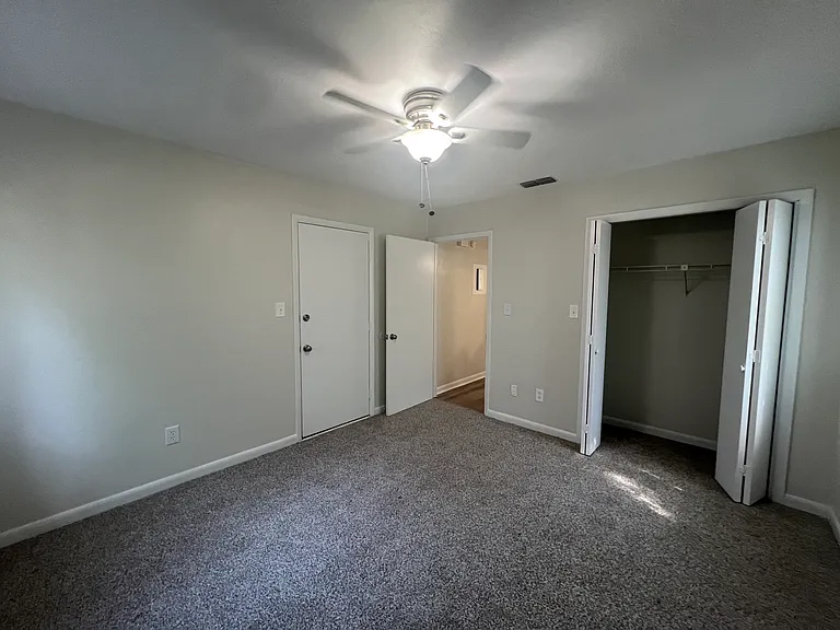 2665 N Point Ct #B — Photo 5
