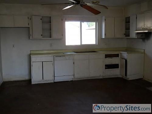 4th image of 5519 N 68th Ave