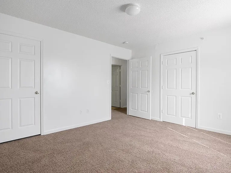 Ridgewood Place Family Apartments — Photo 19