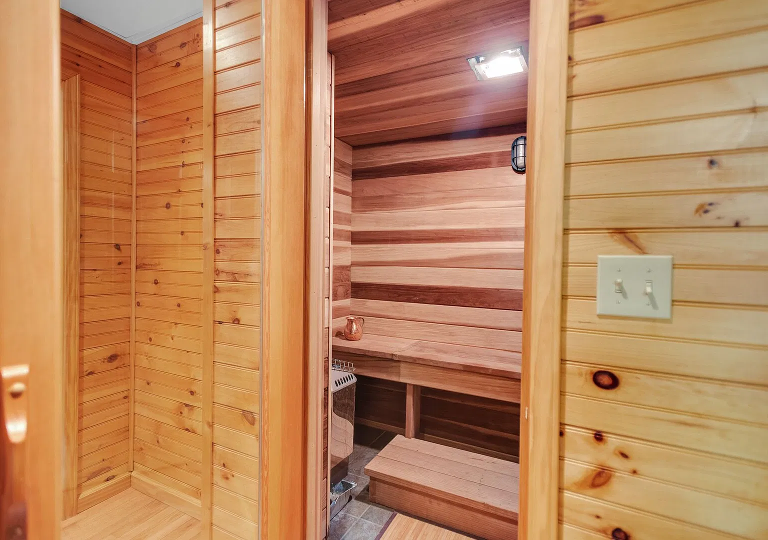 Unplug & Unwind | Mountain Views, Sauna & Hot Tub — Photo 2