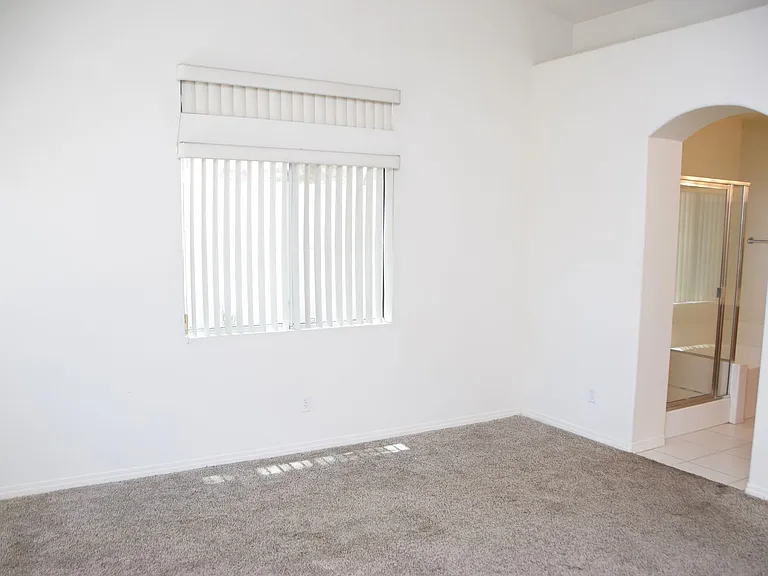 3847 Peachgate Ave — Photo 22
