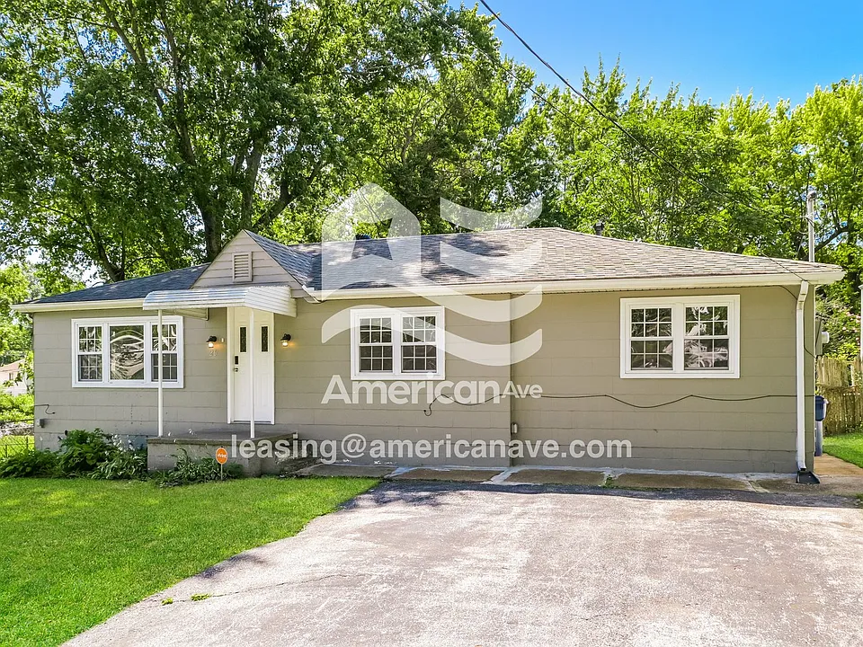 26 Williams Blvd
