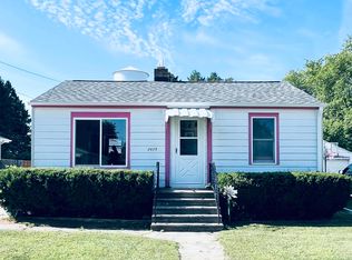 2615 14th St, Two Rivers, WI 54241