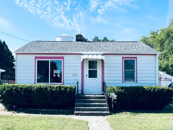 2615 14th St, Two Rivers, WI 54241