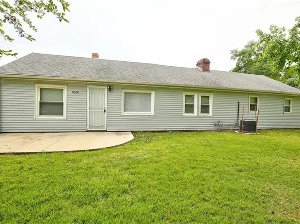 8601 Longview Rd, Kansas City, MO 64134