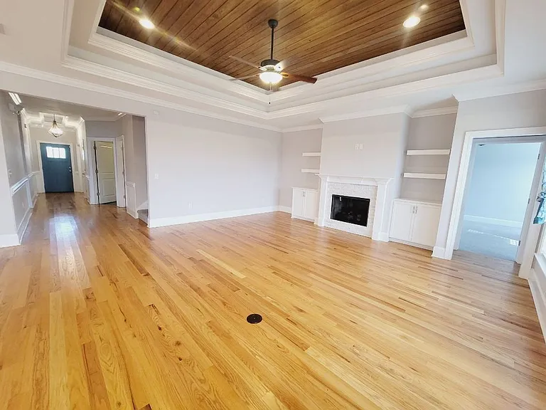 2385 Sweet Valley Hts — Photo 10