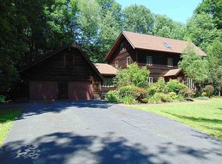 21 Windy Ridge Rd, Glens Falls, NY 12801