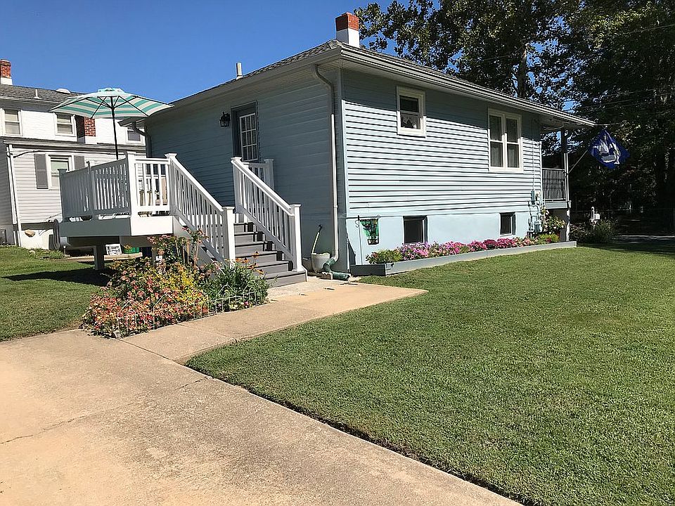 1st image of 319 Central Ave