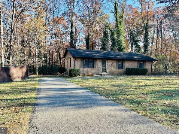 78 Plantation Dr, Hartwell, GA 30643