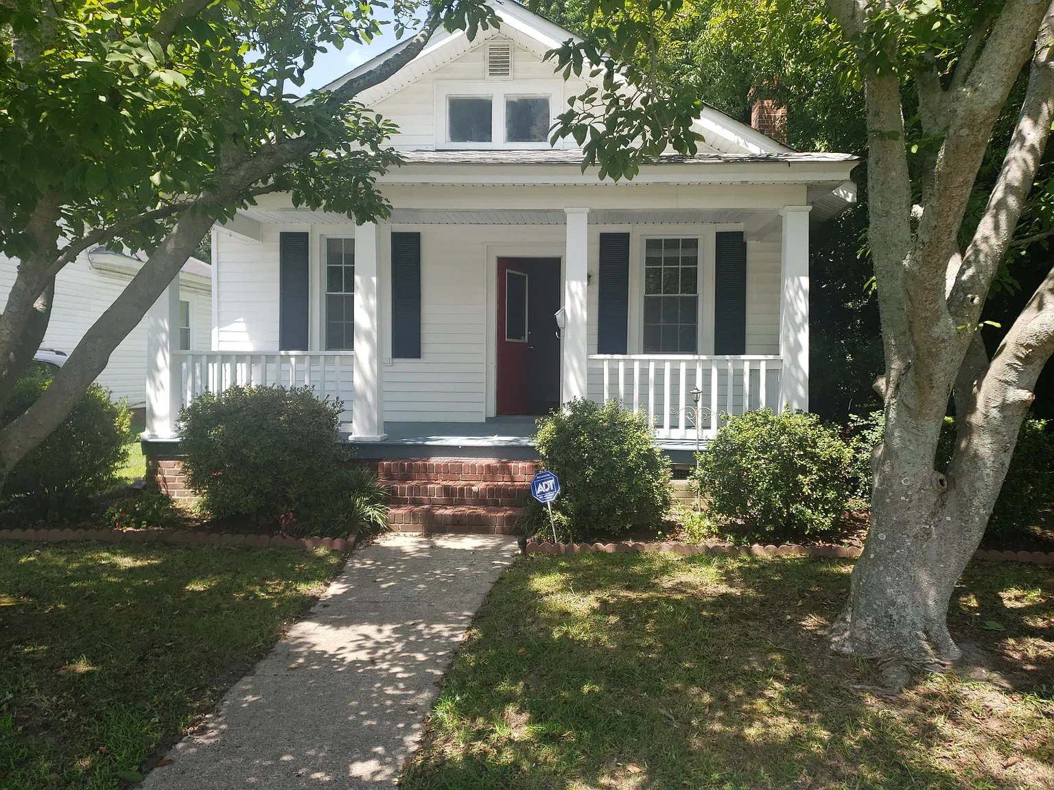 3 bed, 980 sqft, $1,700 — Photo 4