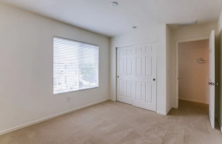 4115 Ravenna Pl — Photo 10