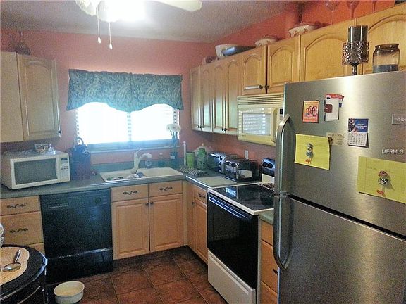 5th image of 1450 Kensington St