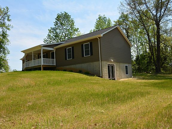 3rd image of 15029 Amos Ln