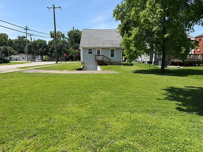 804 Forest Ave — Photo 4