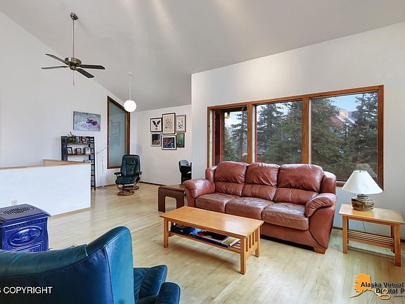 4th image of 17520 Snow Crest Ln
