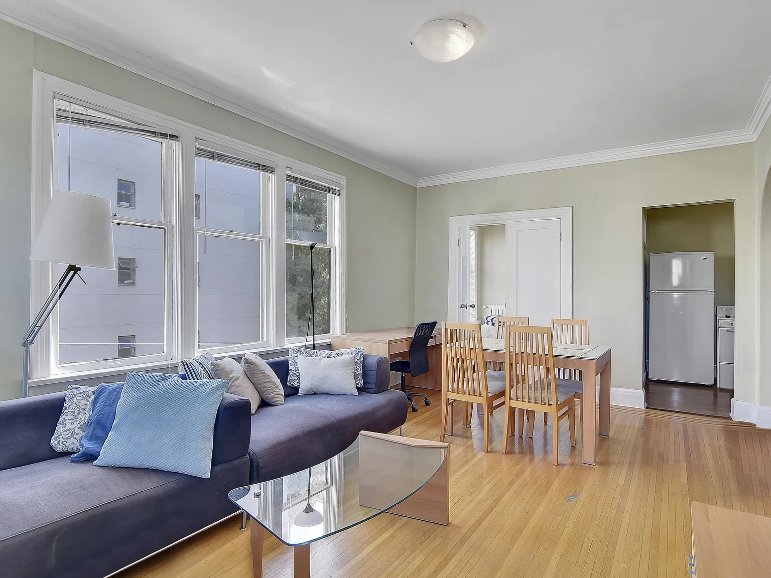 2 bed, 707 sqft, $2,990 — Photo 3