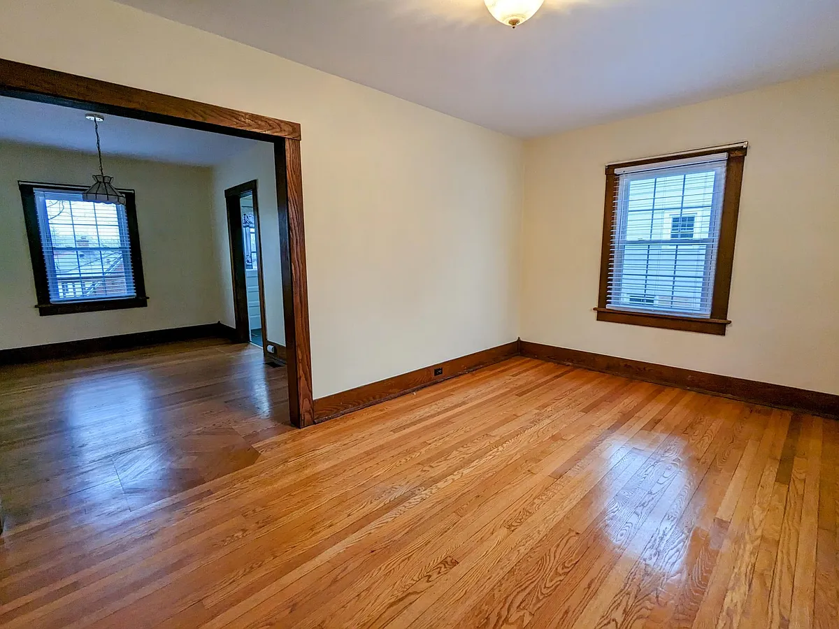 Front living room - 412 Dupont Ave