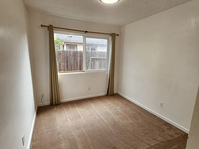 547 San Gabriel Ct — Photo 16