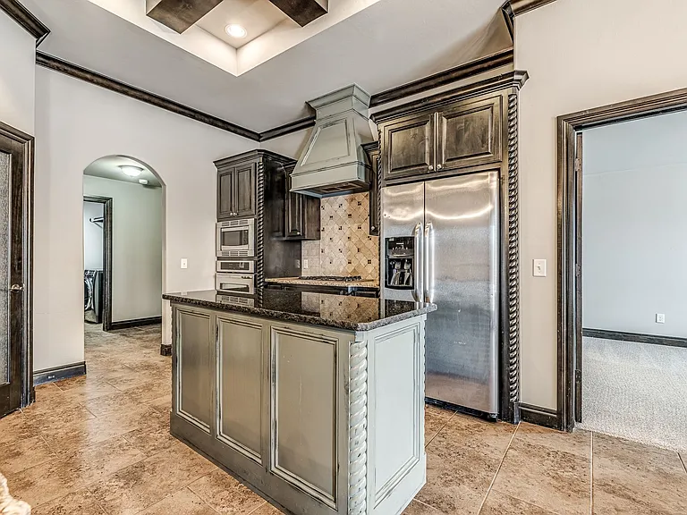 13609 Gentry Dr — Photo 11