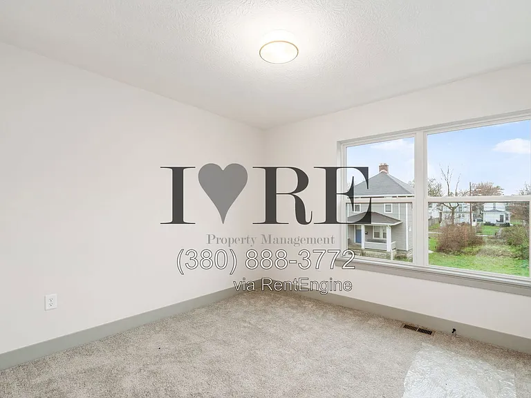 976 Ellsworth Ave — Photo 23