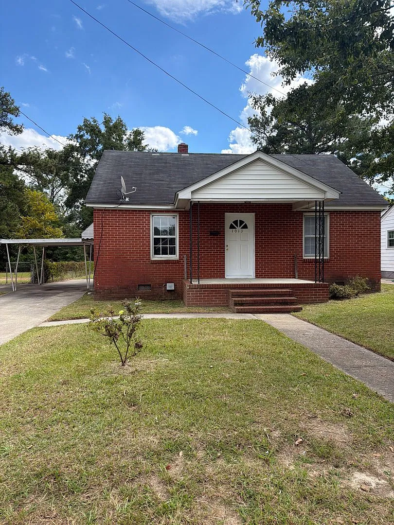 1013 Russell Street — Photo 1