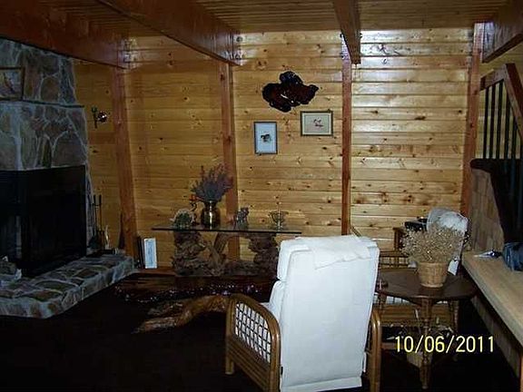 5th image of 45 Hook Ln
