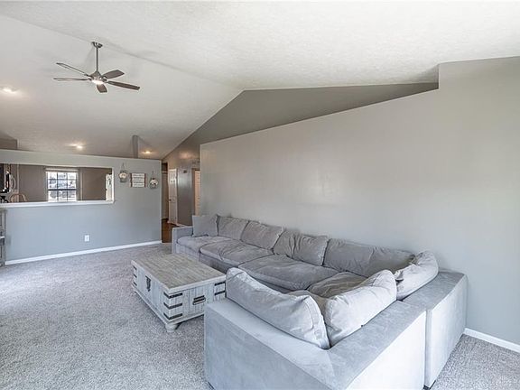 4th image of 6555 Arbor Ct