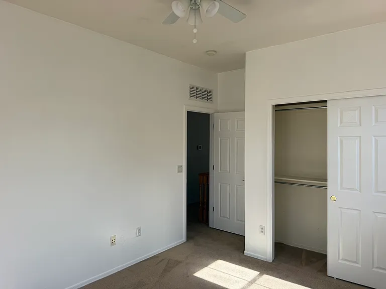 504 E Calle Escora — Photo 21