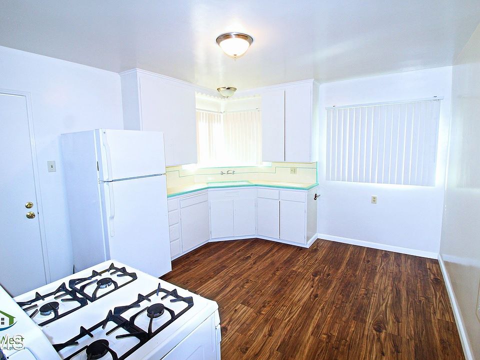 1st image of 148 N Murphy Ave #6815486