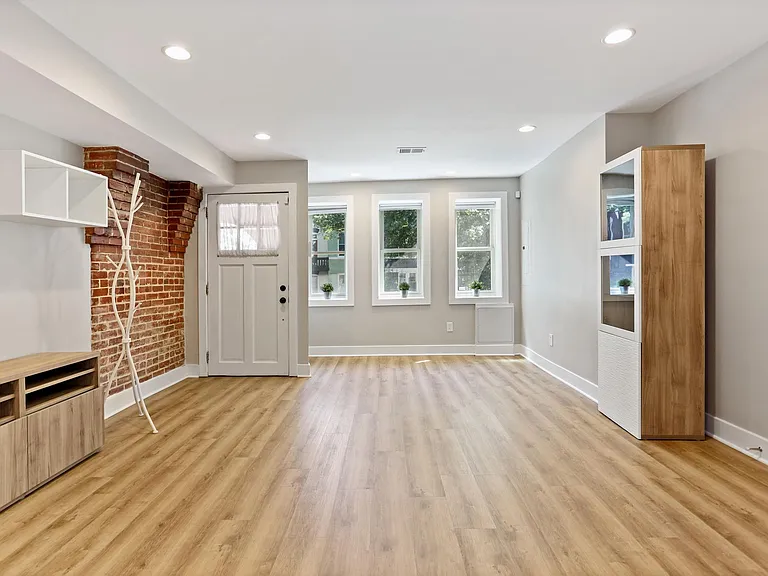 Living room/new floor