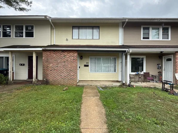 29 Medford Ct, Sicklerville, NJ 08081