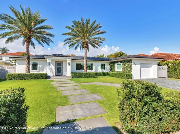 2111 Notre Dame Dr, Lake Worth, FL 33460