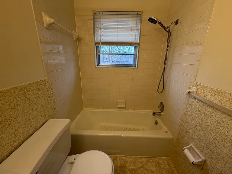 2205 Warwick St #A — Photo 20