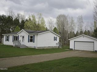29787 40th Ave, Paw Paw, MI 49079