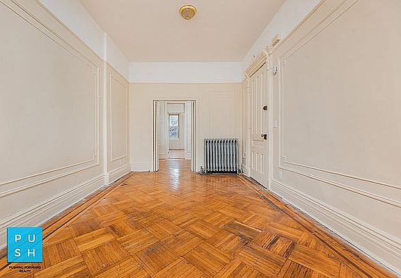 5th image of 646 Hancock St #2