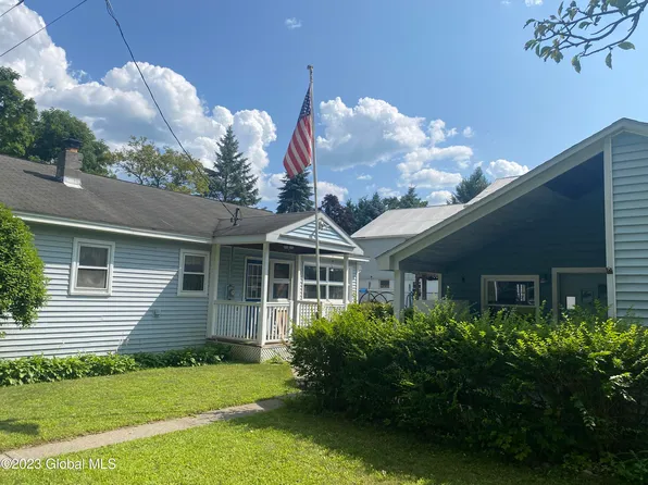 35 Warren Street, Warrensburg, NY 12885