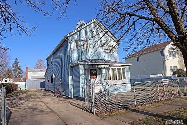 1st image of 230 10th St