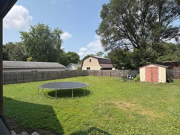 2nd image of 914 Walrath St