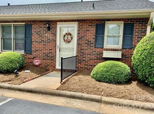 1415 19th Ave NE #A8, Hickory, NC 28601