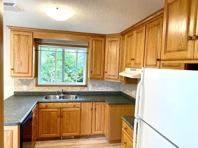 75 Westmount Dr S #1 — Photo 5