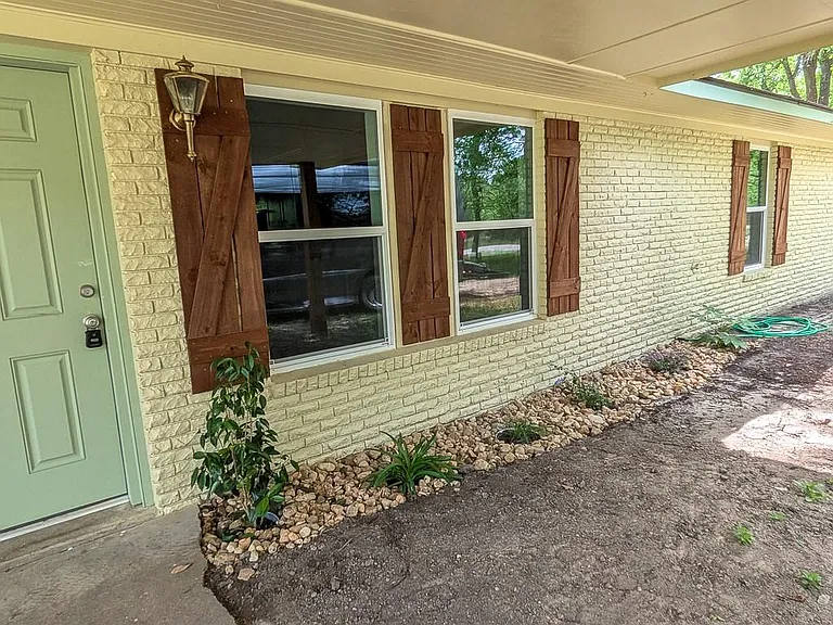 1139 County Road 403 — Photo 3