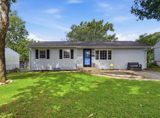 2543 SW Kent St, Topeka, KS 66614