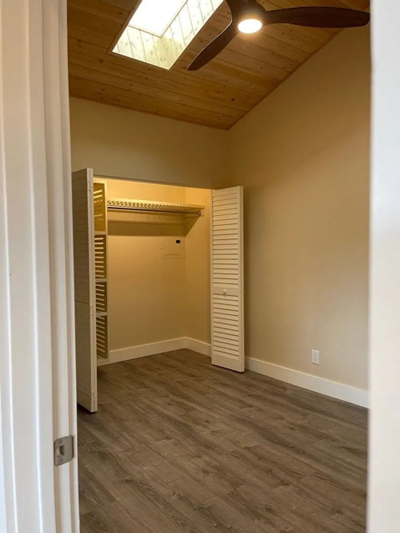 115 S. Holokai Road: Multi-Family — Photo 1