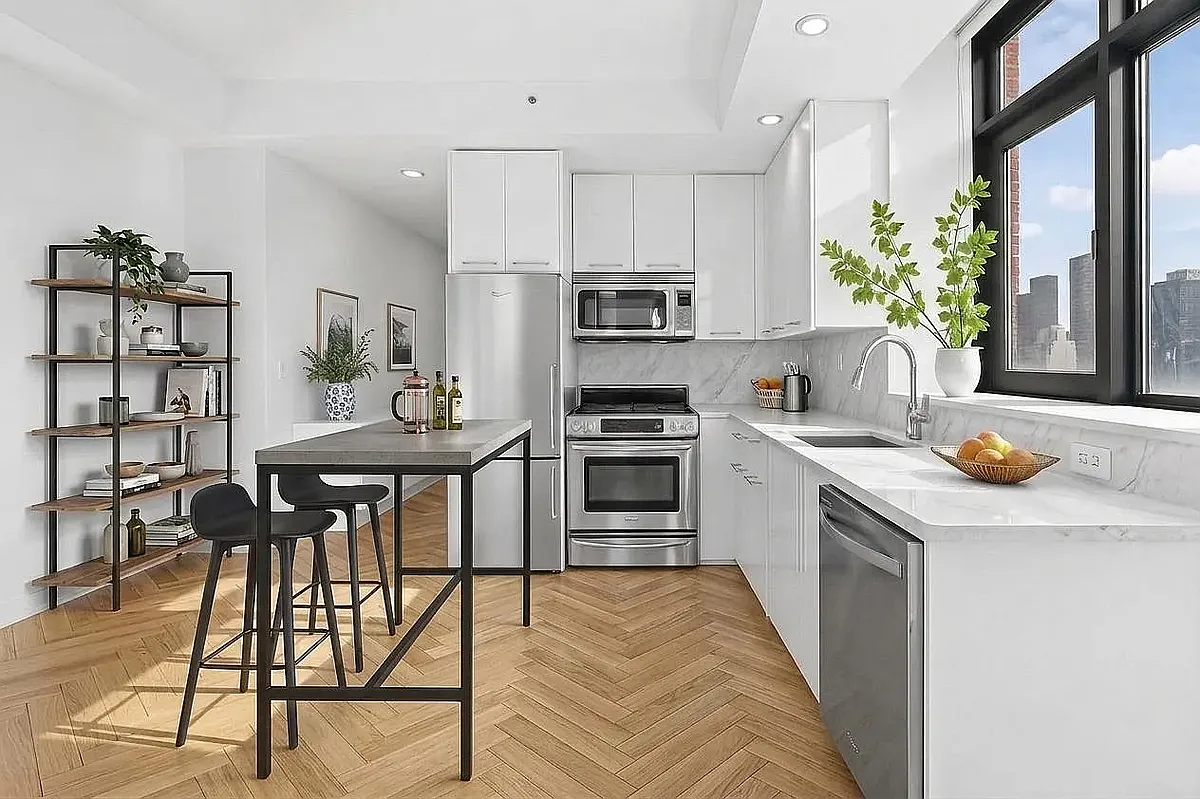 Building Photo - 49 E 34th St #26C