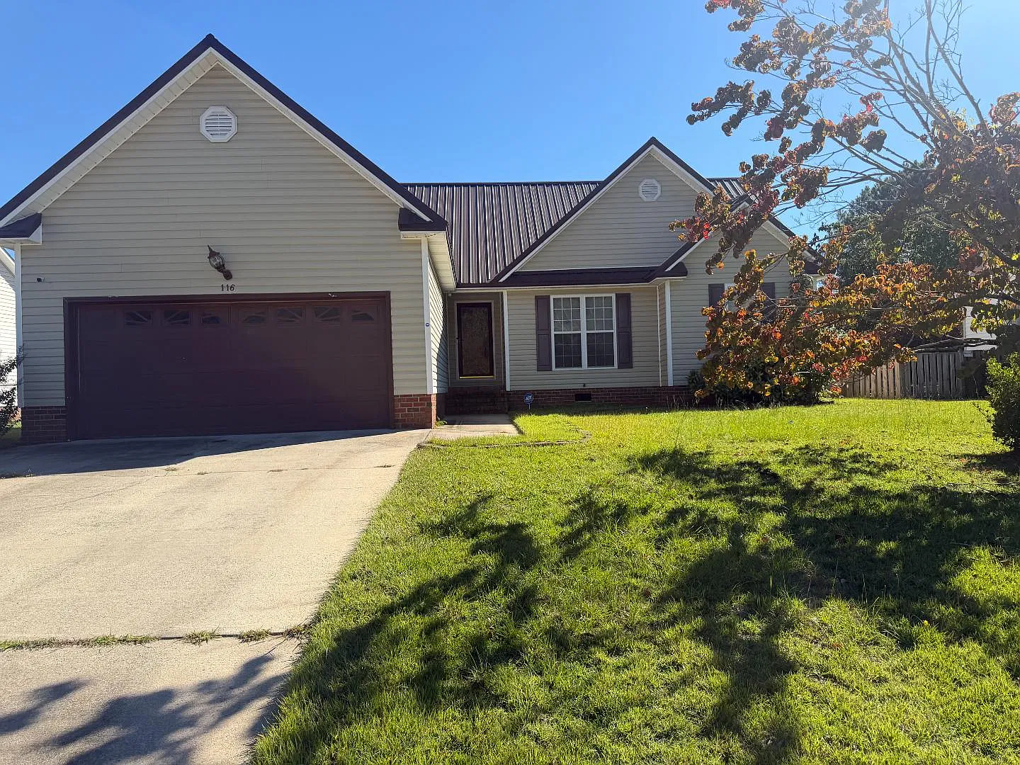 116 Arbor Dr — Photo 3