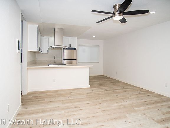 3rd image of 6701 Kelly St #K