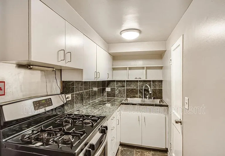 3417 E 14th Ave #1 — Photo 9