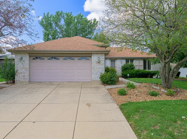 7502 W Lakeside Dr, Frankfort, IL 60423
