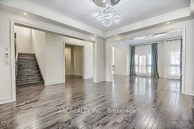 79 Baldry Ave — Photo 13