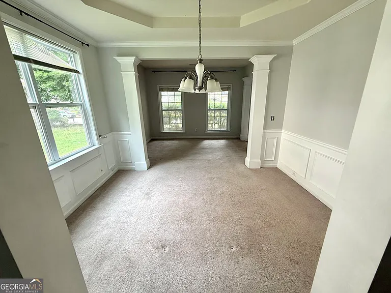 95 Carlisle St — Photo 3